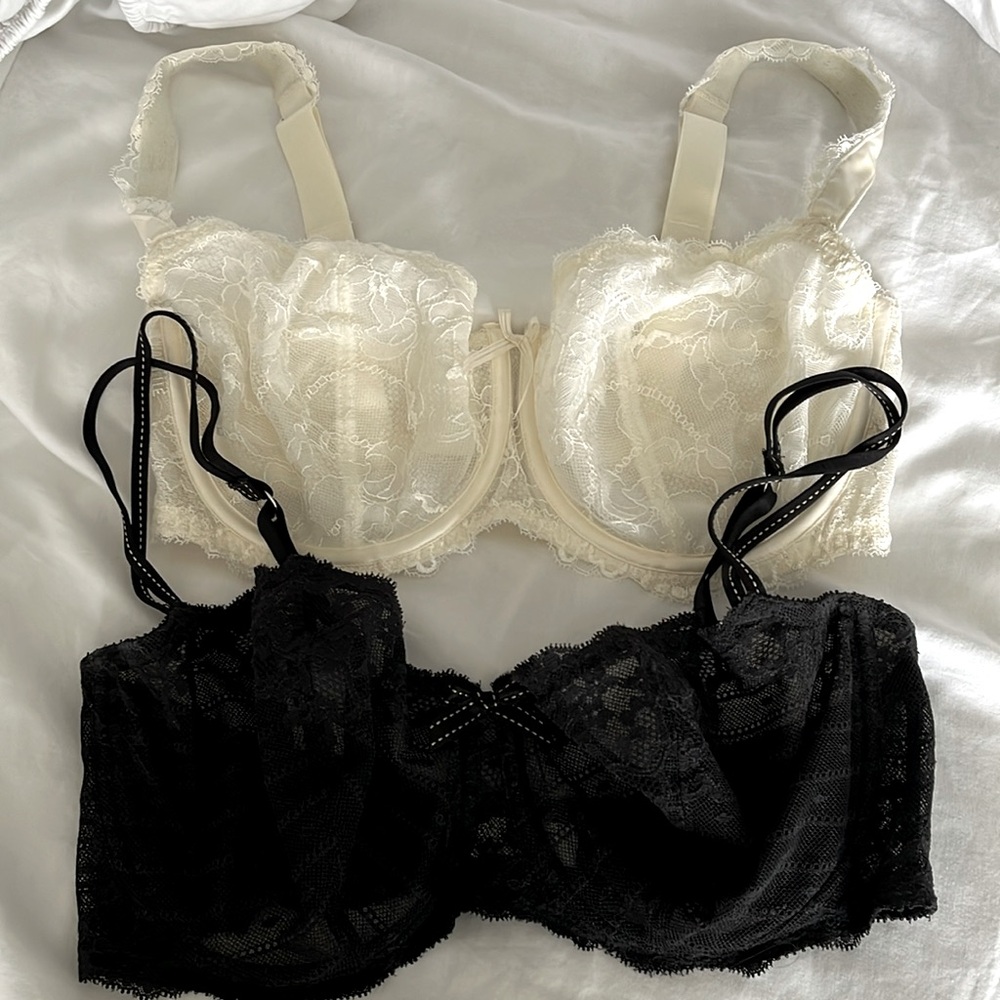 Chantelle lace bras x2
